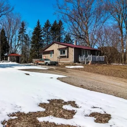 Image 3 - West South Airport Road, Garfield Charter Township, MI 49684, USA - House for sale