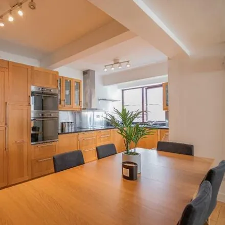 Image 7 - Tuscany House, 19 Dickinson Street, Manchester, M1 4LX, United Kingdom - House for sale