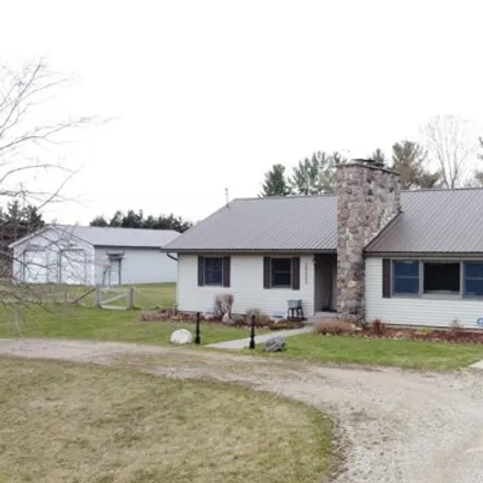 Buy this 3 bed house on 110th Avenue in Martiny Township, MI 49342