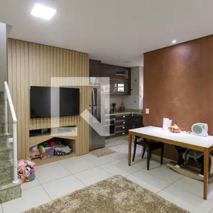 Buy this 2 bed house on Rua Maria do Carmo in Vila Alpina, São Paulo - SP