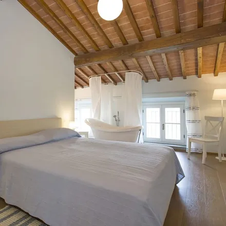 Rent this 5 bed house on Lucca