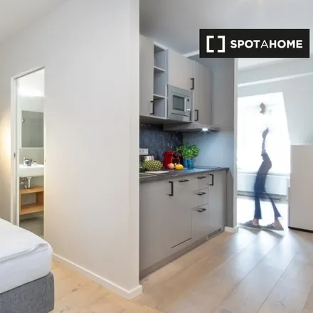 Rent this studio apartment on Hainstraße 19-19a in 04109 Leipzig, Germany