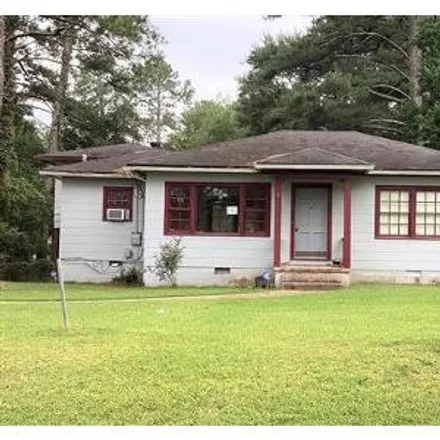 Buy this 3 bed house on 3467 Highland Avenue in Meridian, MS 39307