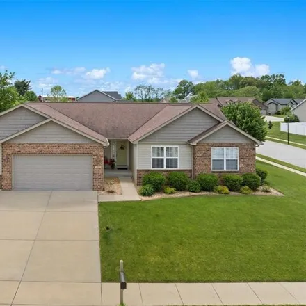Buy this 3 bed house on 1407 Keck Ridge Drive in O'Fallon, IL 62269
