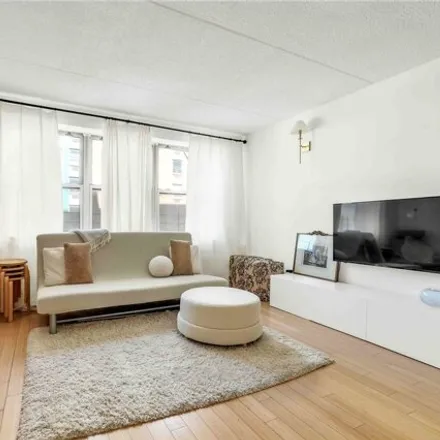 Image 2 - 493 East 156th Street, New York, NY 10451, USA - Condo for sale