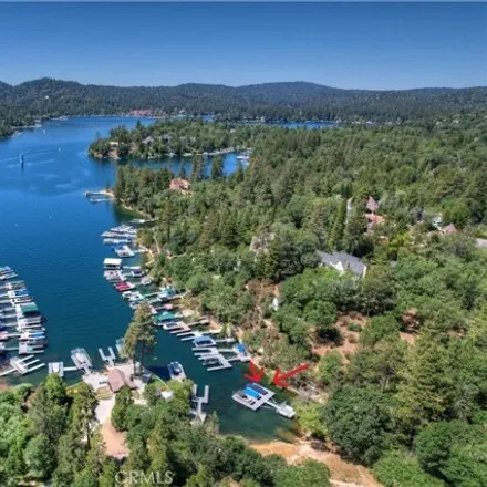 Buy this studio house on Winona Lodge Way in Lake Arrowhead, CA 92402