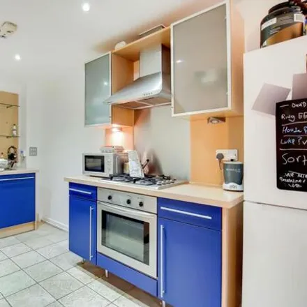 Buy this 1 bed apartment on Building 45 in Hopton Road, London