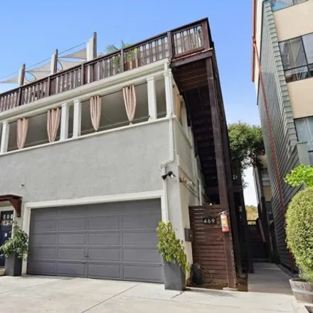 Buy this 3 bed condo on 473;483 Jean Street in Oakland, CA 94610