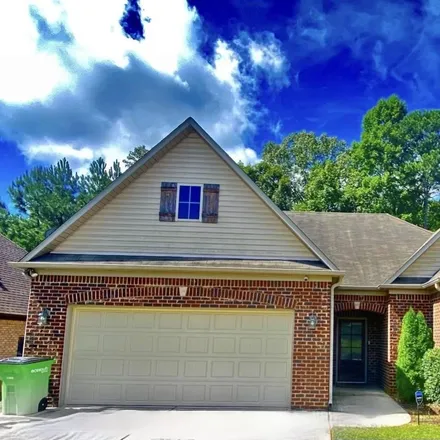 Buy this 3 bed house on 916 Valley Circle in Leeds, AL 35094