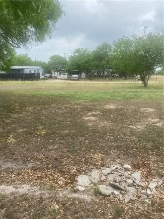 Image 4 - 625 County Road 303, Silver Spur Estates Colonia, Jim Wells County, TX 78372, USA - House for sale