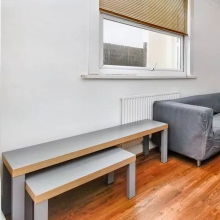 Rent this 1 bed room on Lonsdale Avenue in London, E6 3LE