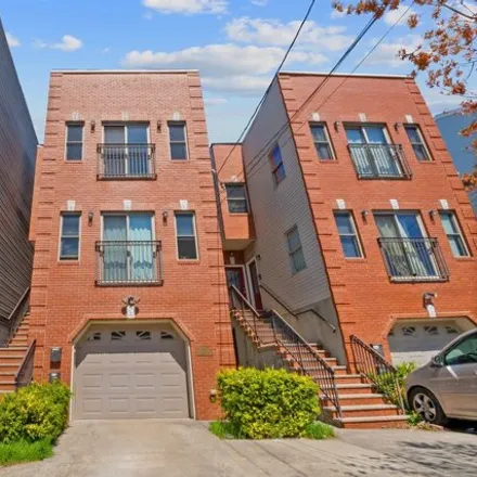 Rent this 3 bed apartment on 54 Laidlaw Avenue in Jersey City, NJ 07306