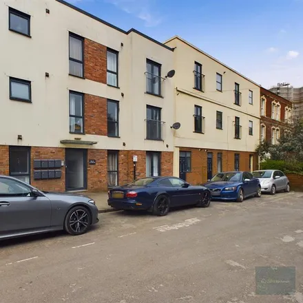 Rent this 3 bed apartment on GPS in Stafford Street, Bristol