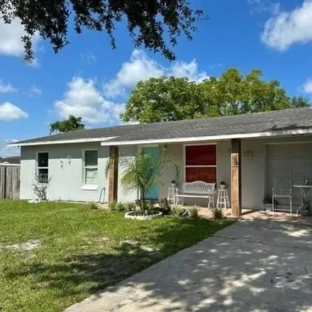 Buy this 5 bed house on 3178 Croton Avenue in Deltona, FL 32738