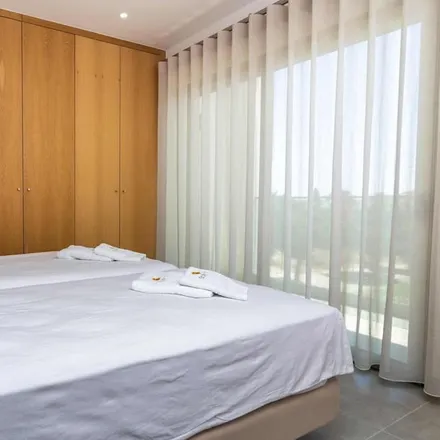 Rent this 4 bed house on 8200-394 Distrito de Évora