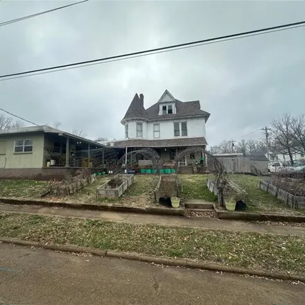 Buy this 23 bed house on 117 West Marvin Street in Fredericktown, MO 63645