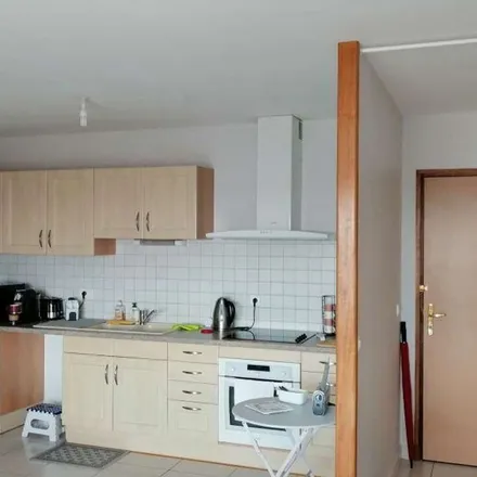 Rent this 3 bed apartment on 1 Rue Pasteur in 17100 Saintes, France
