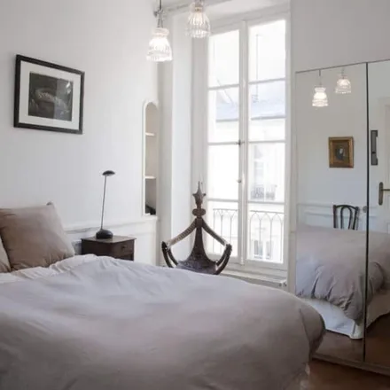 Rent this 3 bed apartment on 75006 Paris
