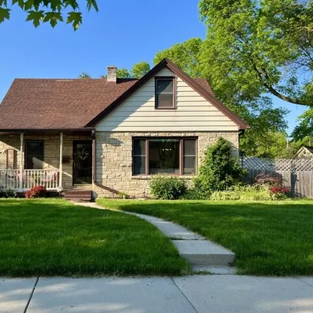 Buy this 3 bed house on 9002 West Auer Avenue in Milwaukee, WI 53222
