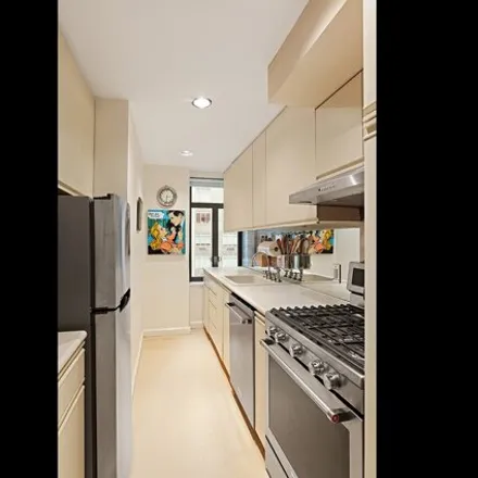Image 3 - 25 West 54th Street, New York, NY 10019, USA - Apartment for sale
