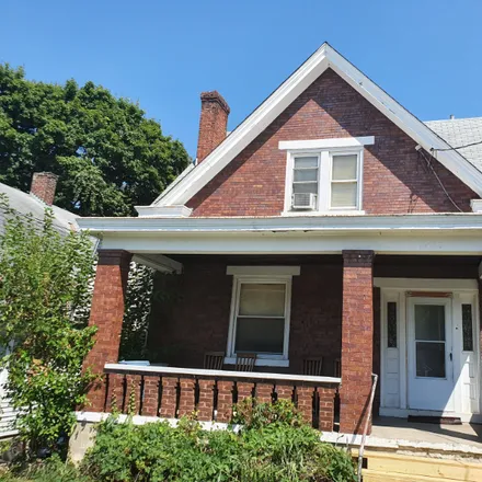 Rent this 3 bed house on 1762 Fairmount Ave
