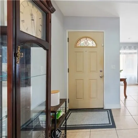 Image 1 - Tyler Street, Los Angeles, CA 91342, USA - House for sale