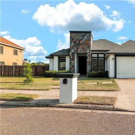 Buy this 3 bed house on 2822 East 25th Street in Mission, TX 78574