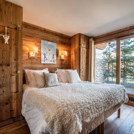 Rent this 5 bed apartment on 73120 Courchevel