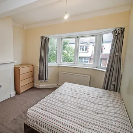 Image 6 - 5, 7 Rokeby Gardens, Leeds, LS6 3JZ, United Kingdom - Duplex for rent