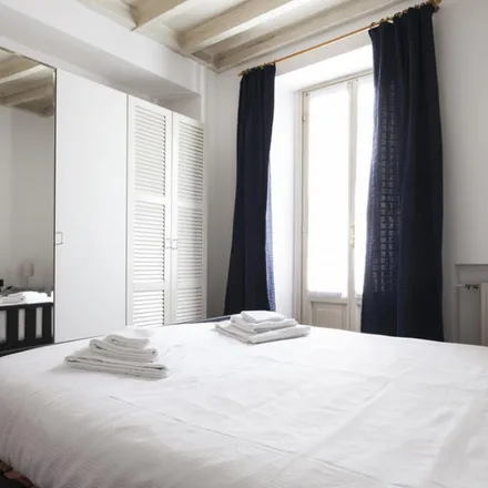 Image 4 - Garue, Via del Torchio, 14, 20123 Milan MI, Italy - Apartment for rent