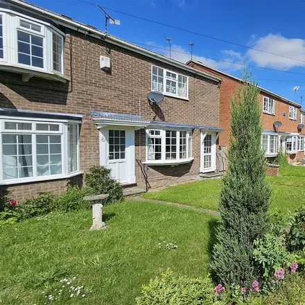 Rent this 2 bed townhouse on Rockingham Grove in Bingham, NG13 8RY