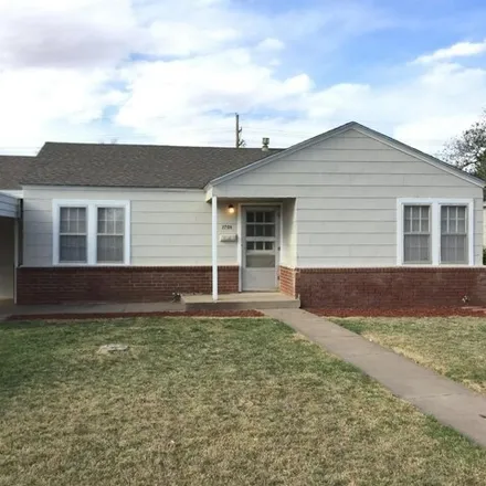 Rent this 3 bed house on 2706 31st Street in Lubbock, TX 79410