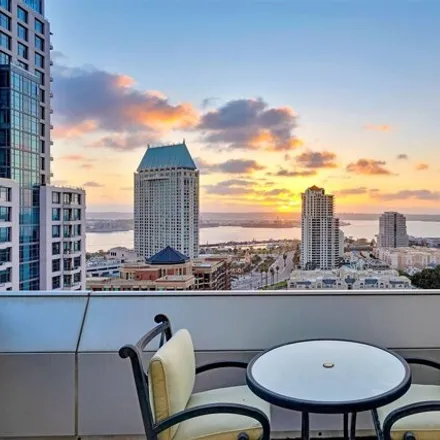 Rent this 3 bed condo on 645 Front Street in San Diego, CA 92101
