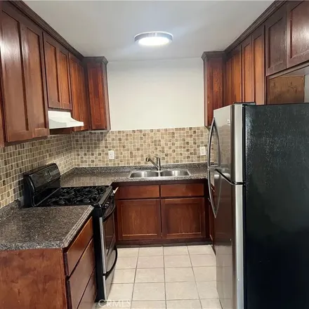 Rent this 1 bed apartment on Cherry & 37th in Cherry Avenue, Long Beach