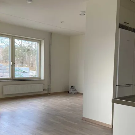 Rent this 3 bed apartment on Honnörsgatan 1 in 587 52 Linköping, Sweden