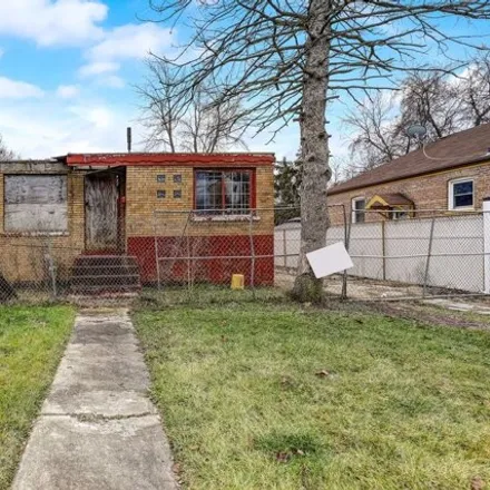 Buy this 3 bed house on 617 West 129th Place in Chicago, IL 60628