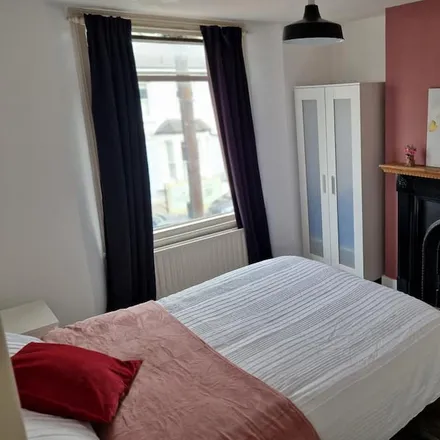 Rent this 4 bed house on London in SW6 2LA, United Kingdom