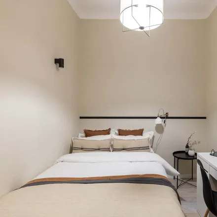 Rent this 7 bed room on Carrer de Calàbria in 101, 08001 Barcelona