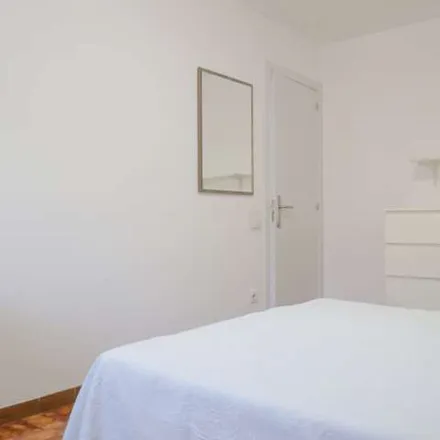 Rent this 2 bed apartment on Calle de Perpetua Díaz in 28026 Madrid, Spain