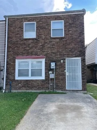 Buy this 3 bed townhouse on 7072 Barrington Court in New Orleans, LA 70128