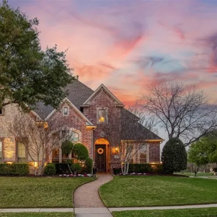 Buy this 5 bed house on 3218 Fannin Lane in Grapevine, TX 76051
