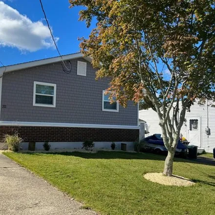 Rent this 2 bed house on 28 Fairway Drive in Tuckerton, Ocean County