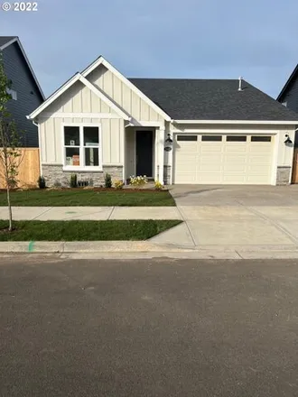 Buy this 3 bed house on Southwest 18th Avenue in Clackamas County, OR 97013