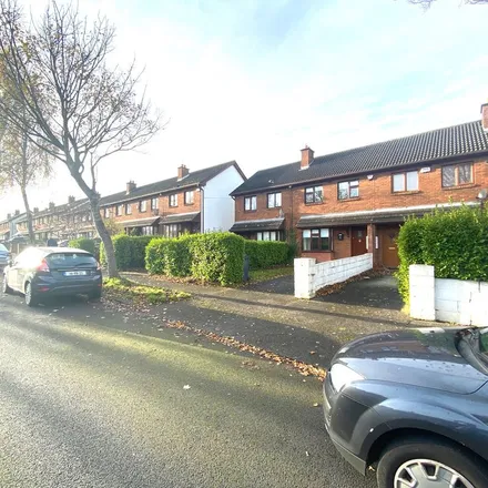 Rent this 3 bed townhouse on Oak Downs in Clondalkin Village DED 1986, Clondalkin