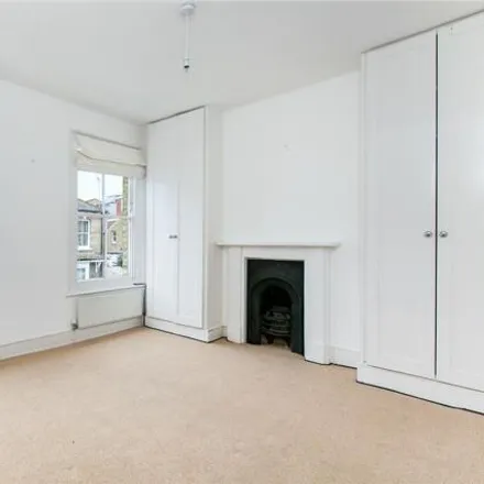 Image 5 - 15 Trehern Road, London, SW14 8PD, United Kingdom - Townhouse for rent