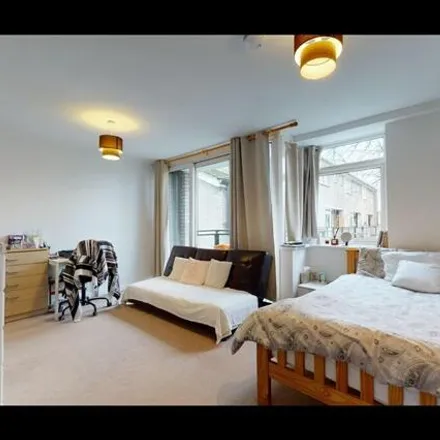 Rent this 4 bed apartment on 125 Clapham Manor Street in London, SW4 6DR