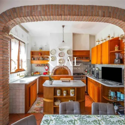 Image 5 - Viale Italico, 55042 Forte dei Marmi LU, Italy - Apartment for rent