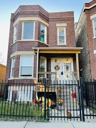 Buy this 8 bed house on 5418 South Wood Street in Chicago, IL 60636