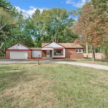 Buy this 3 bed house on 23589 Lahser Road in Southfield, MI 48033