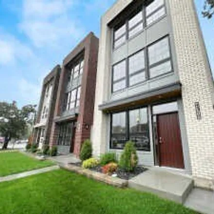 Rent this 3 bed condo on 4319 South Indiana Avenue in Chicago, IL 60653